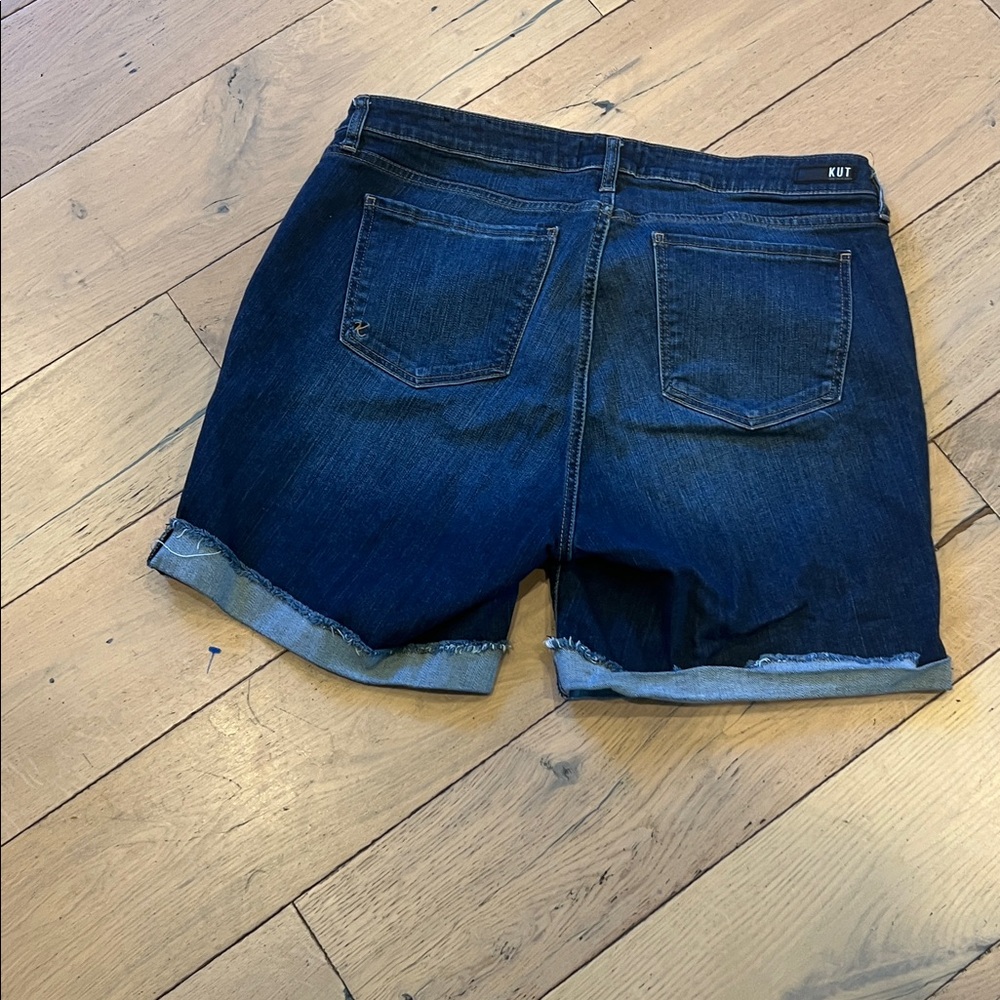 Kut from the Kloth Women's Deep Indigo Jean Shorts, 14W - Picture 3 of 3